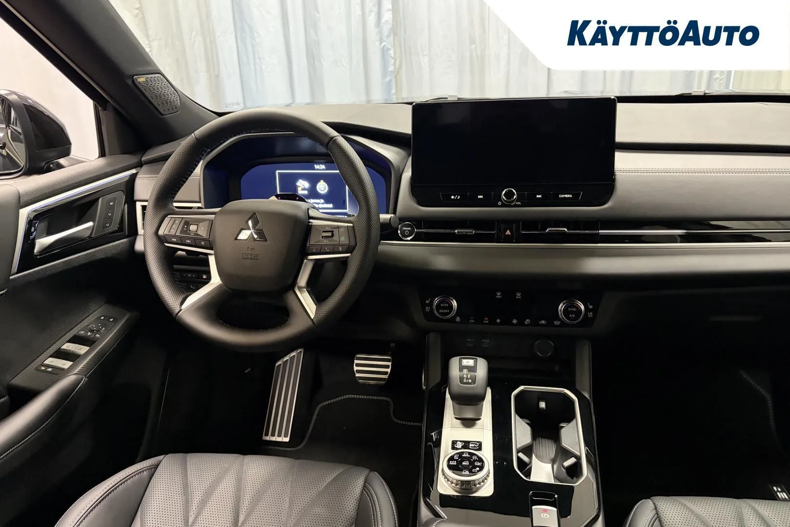 Mitsubishi Outlander YMT-395 carousel image
