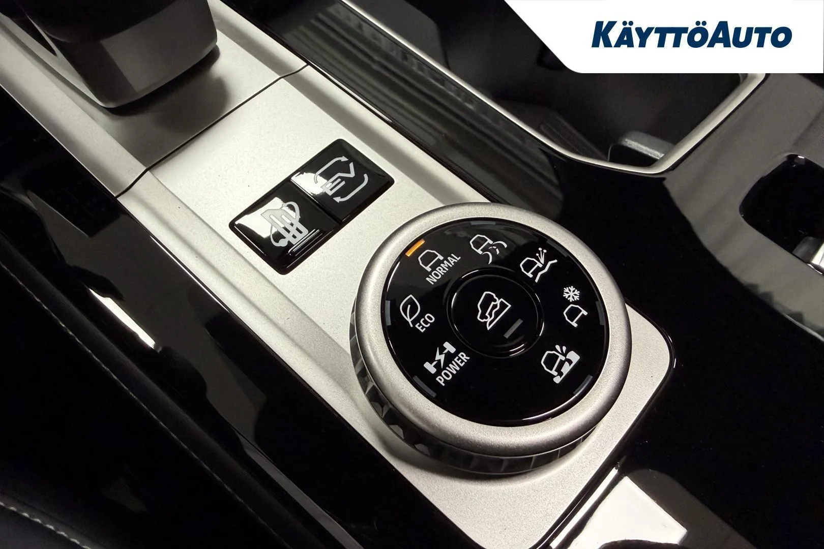 Mitsubishi Outlander YMT-395 carousel image