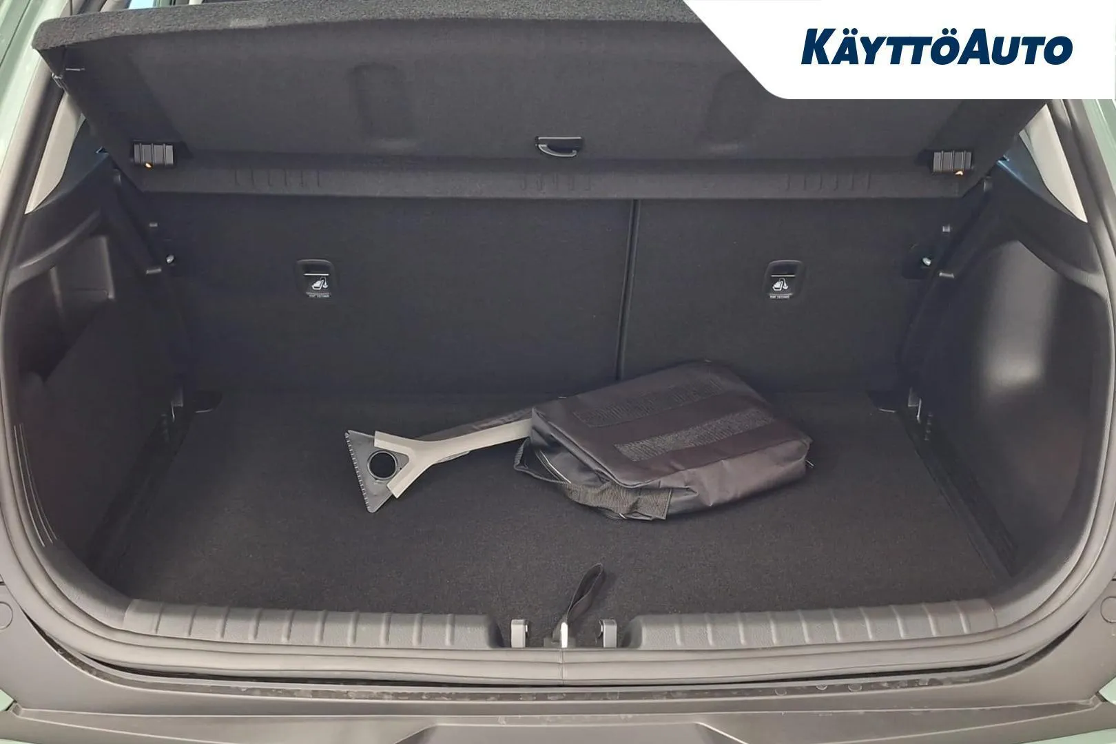 Kia Stonic NOT-615 carousel image