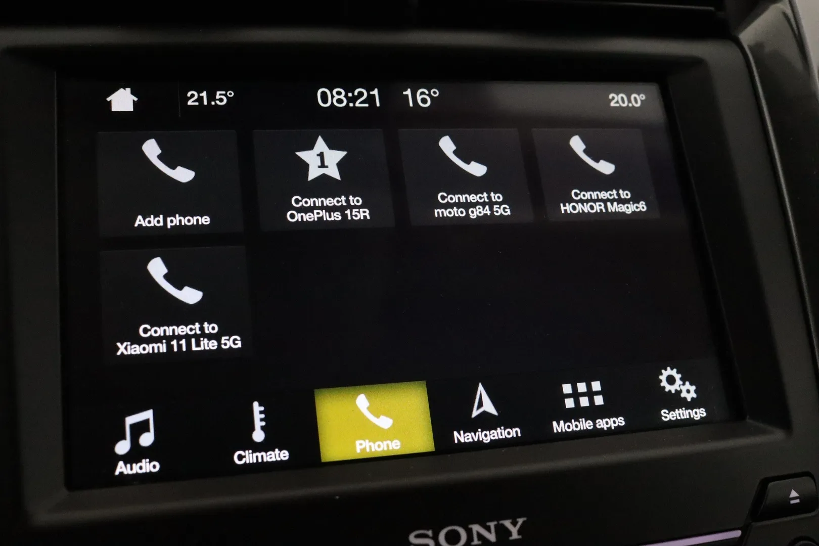 Ford Mondeo YLG-252 carousel image