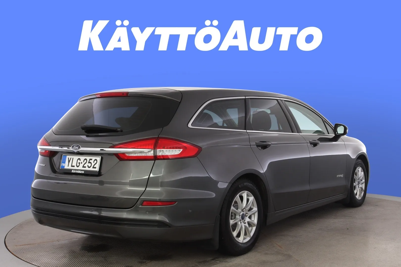 Ford Mondeo YLG-252 carousel image