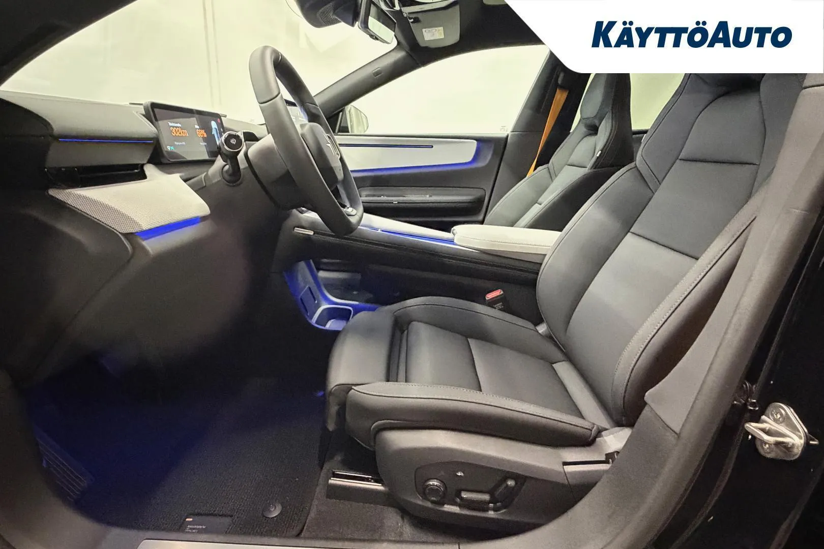 POLESTAR 4 KYS-673 carousel image
