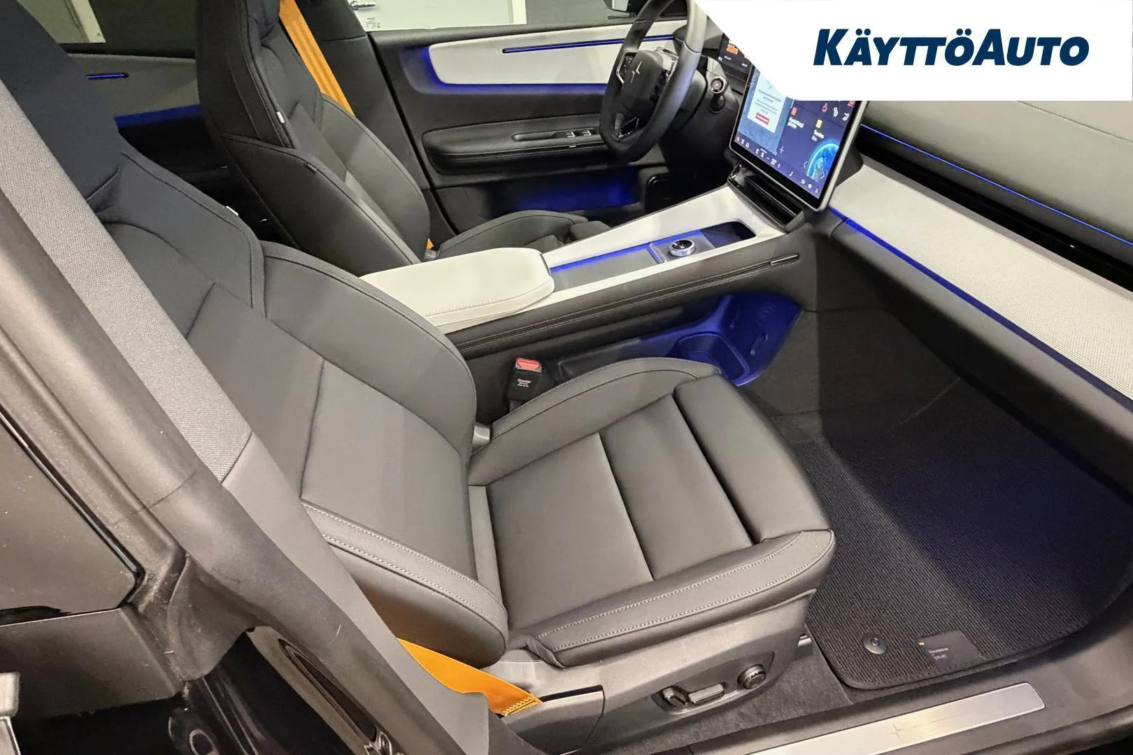 POLESTAR 4 KYS-673 carousel image