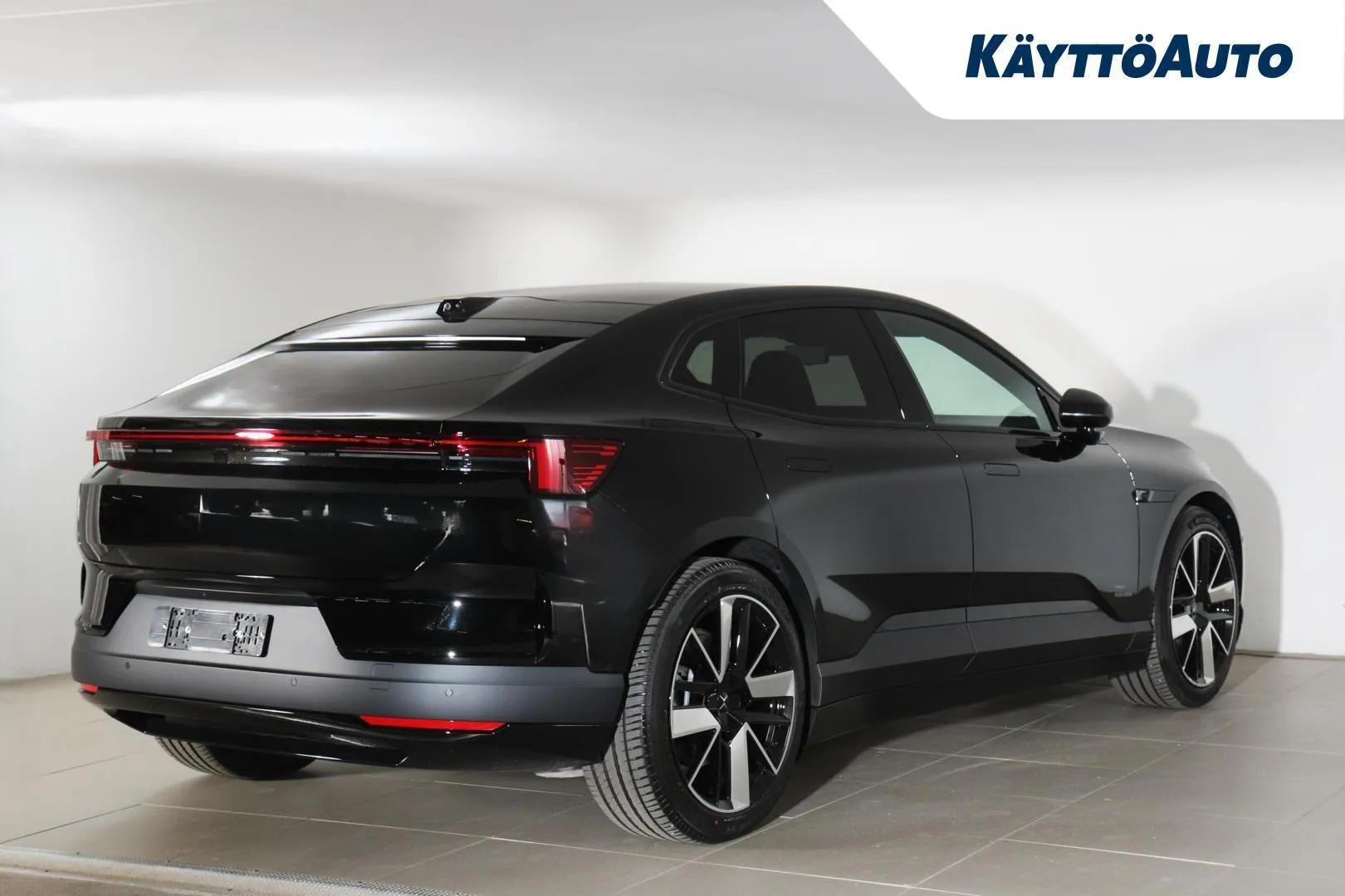 POLESTAR 4 YMI-764 carousel image