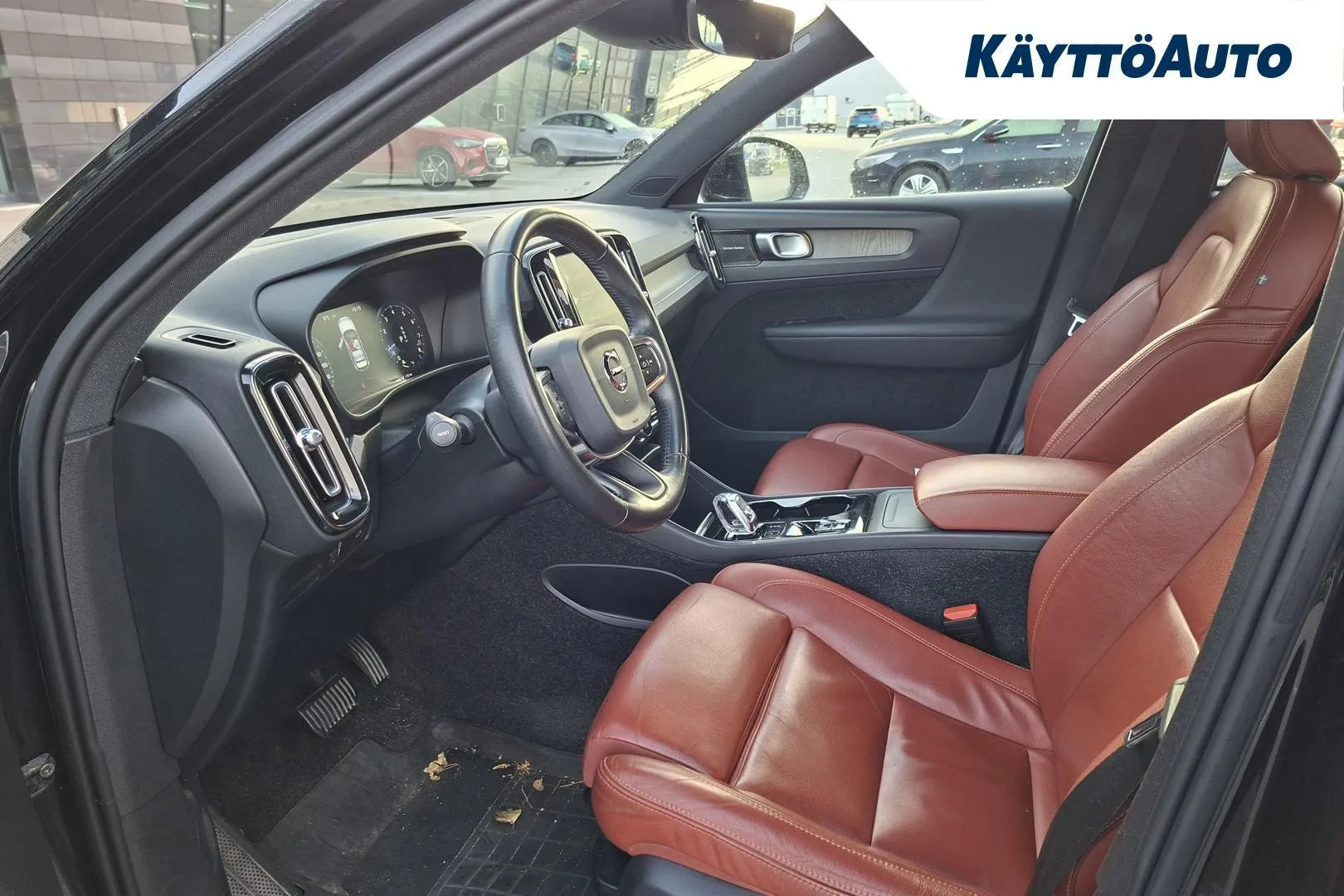 Volvo XC40 CNA-229 carousel image