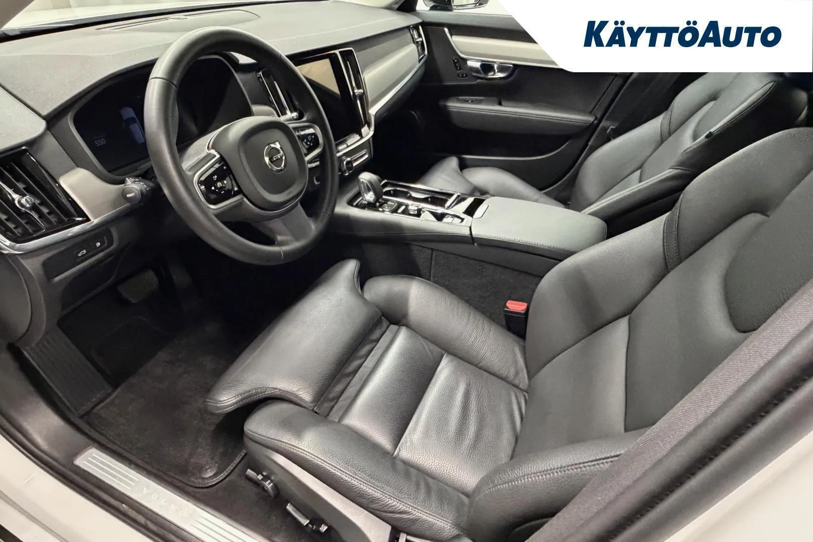 VOLVO V90 MSN-912 carousel image