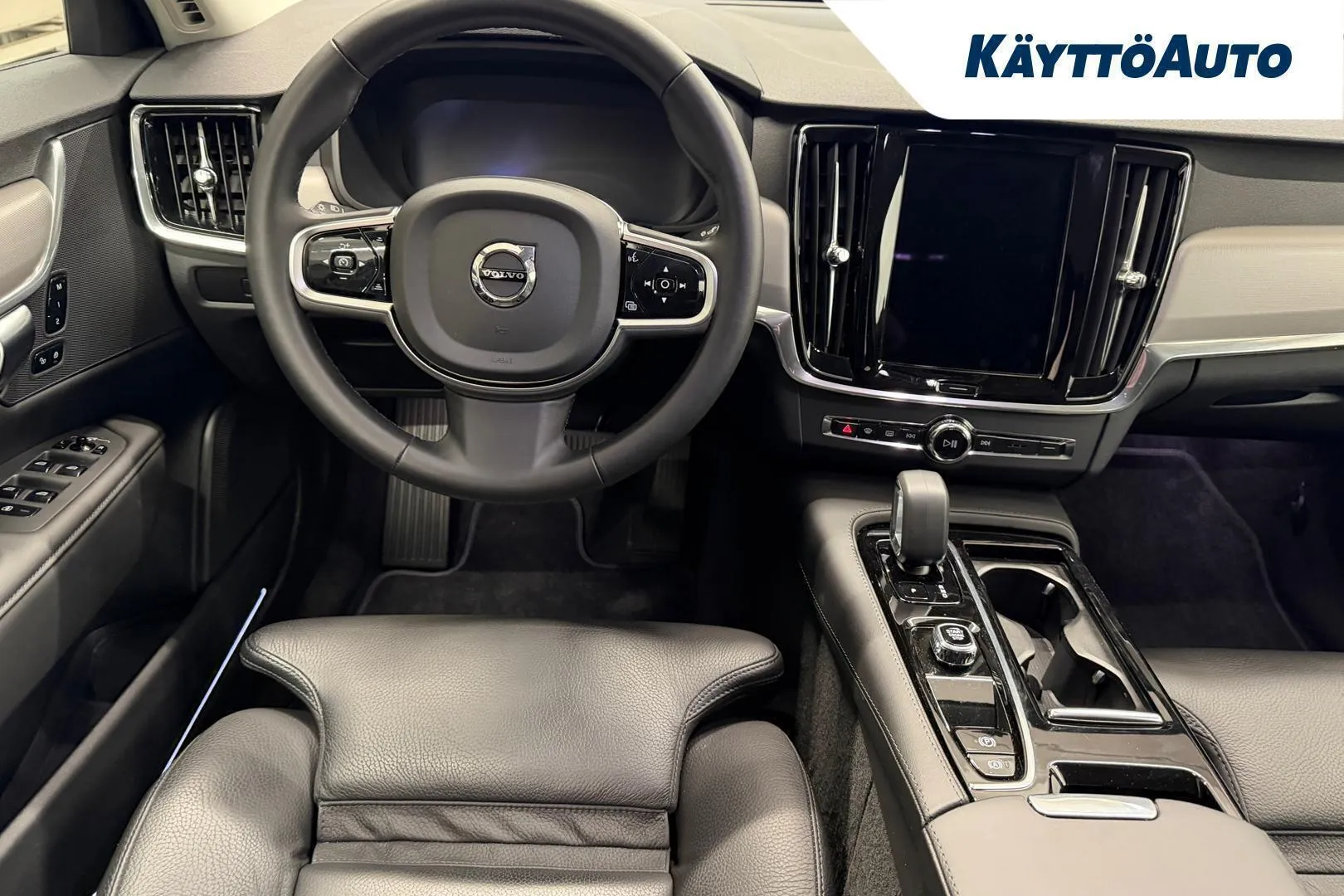 VOLVO V90 MSN-912 carousel image