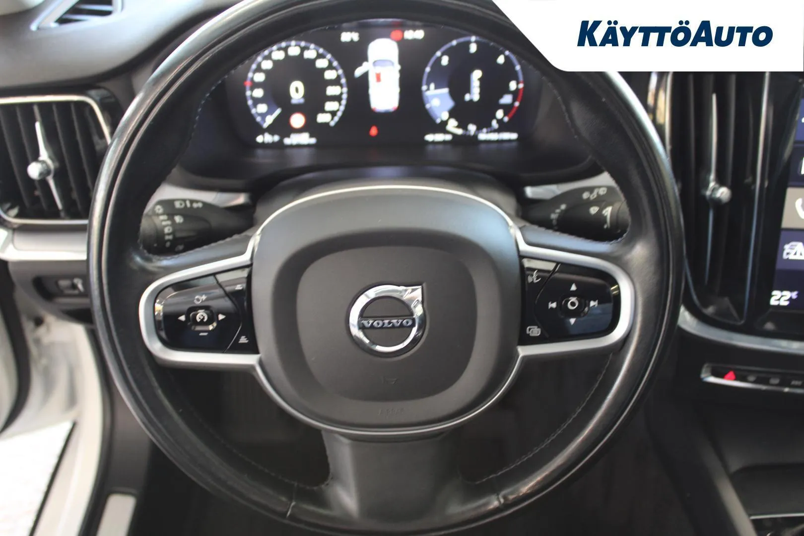Volvo V60 XRH-878 carousel image