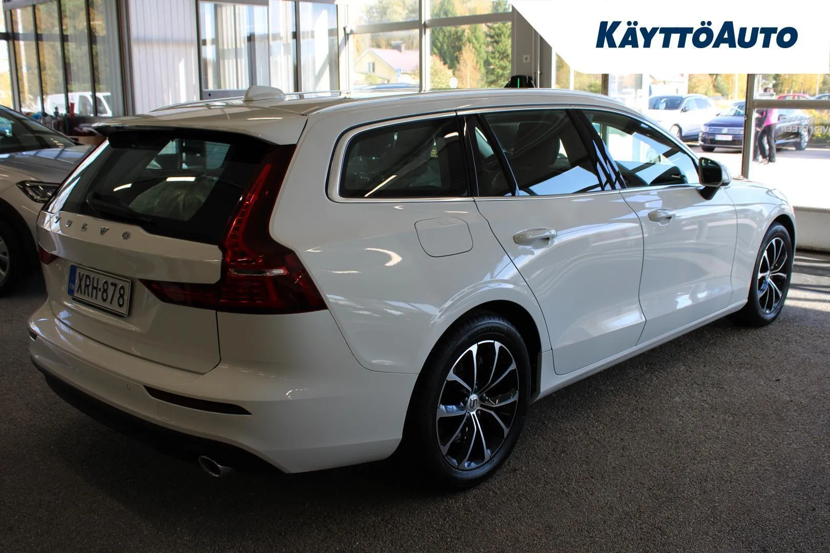 Volvo V60 XRH-878 carousel image