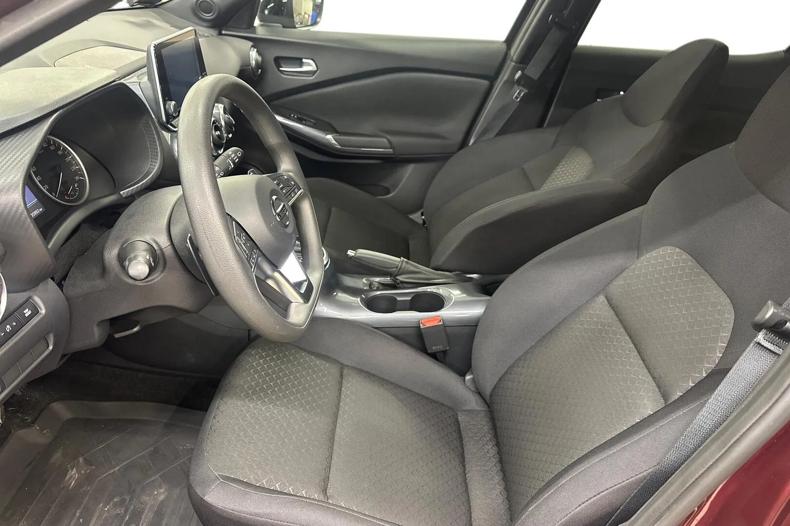 Nissan Juke SON-883 carousel image