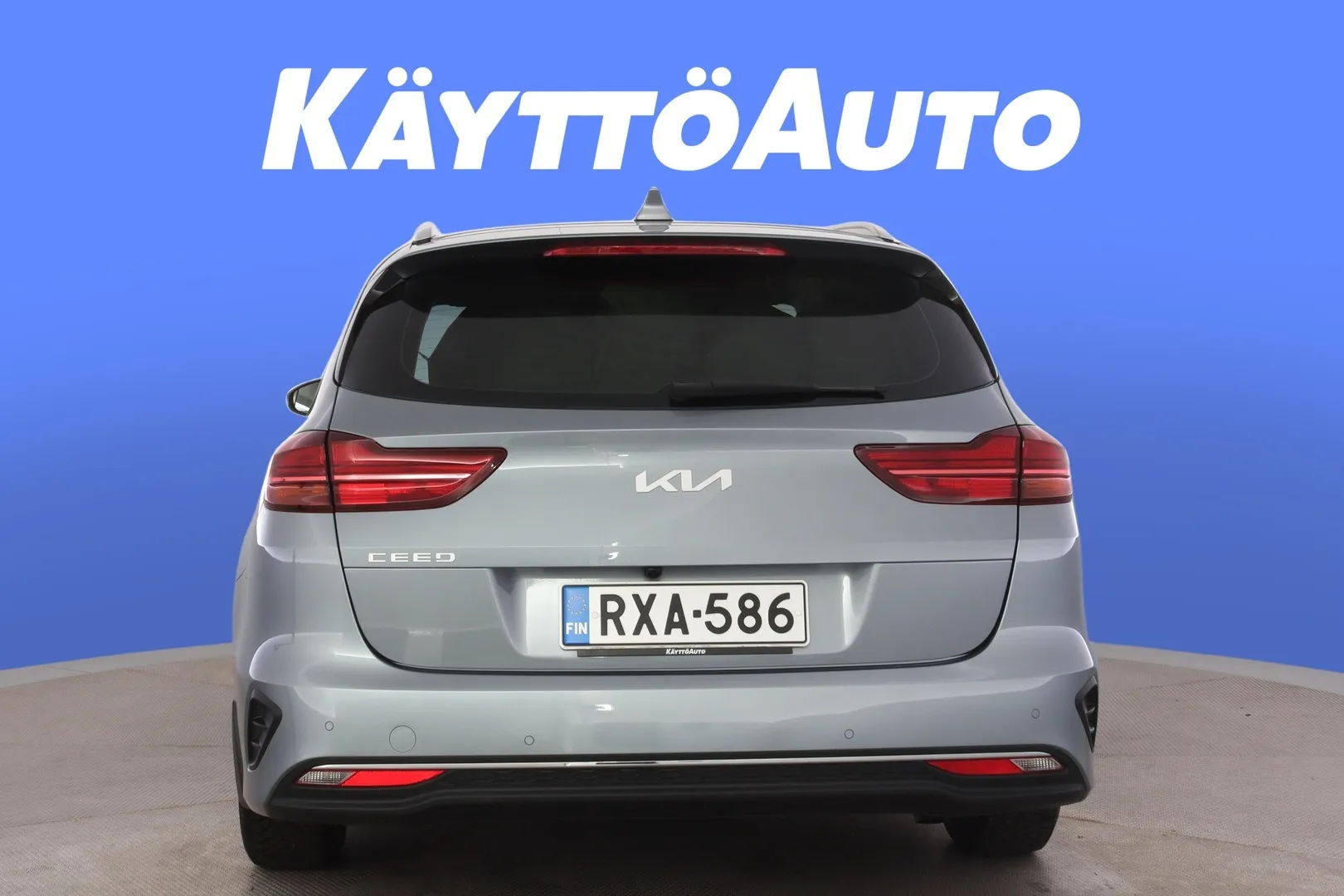 Kia Ceed RXA-586 carousel image