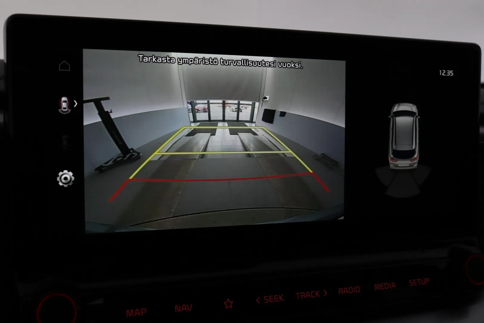 Kia Ceed RXA-586 carousel image