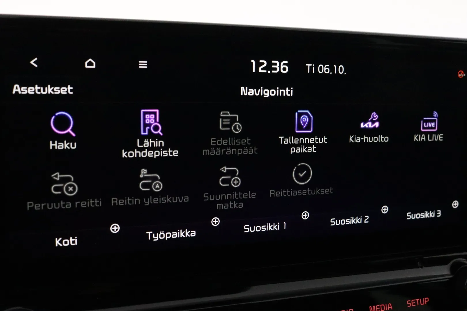 Kia Ceed RXA-586 carousel image
