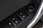 Kia Ceed RXA-586 carousel thumbs