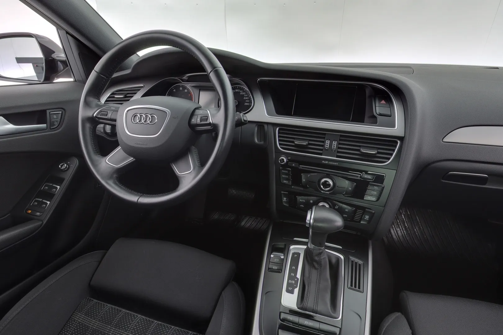 Audi A4 EMH-983 carousel image