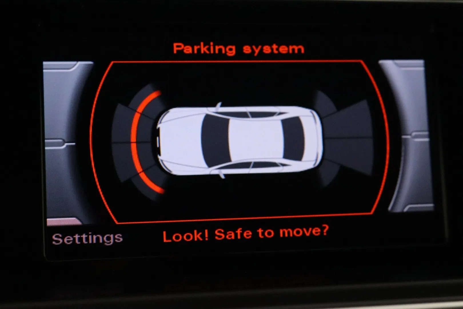 Audi A4 EMH-983 carousel image
