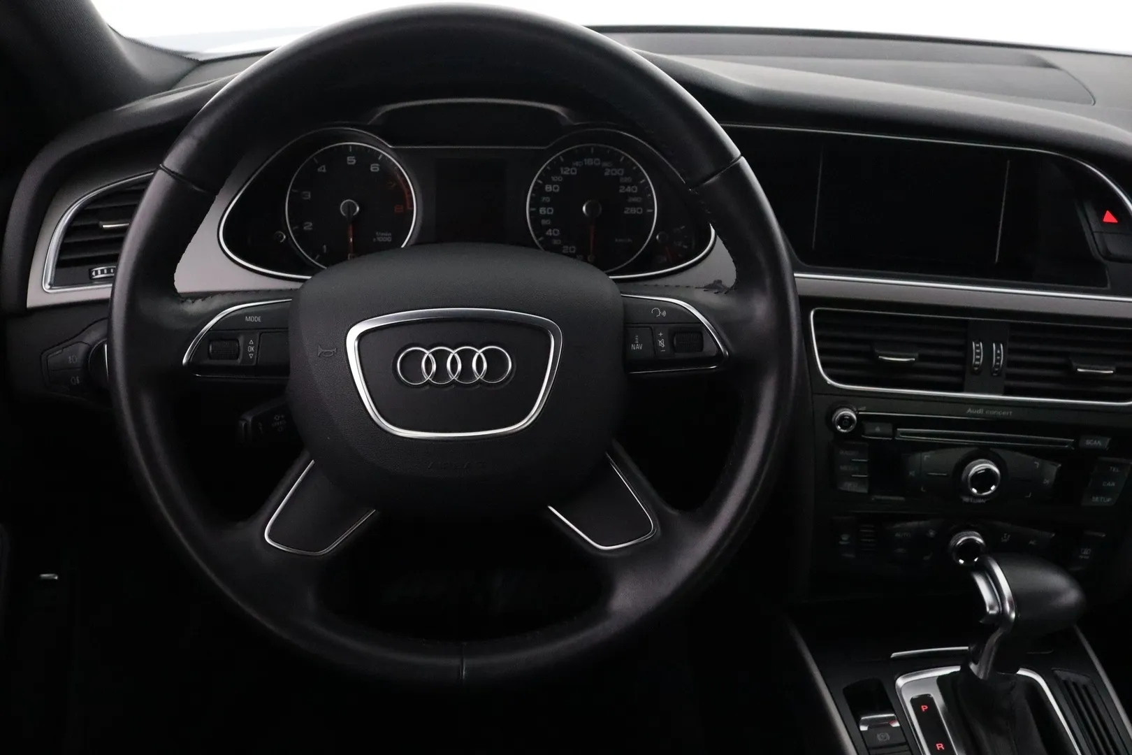 Audi A4 EMH-983 carousel image