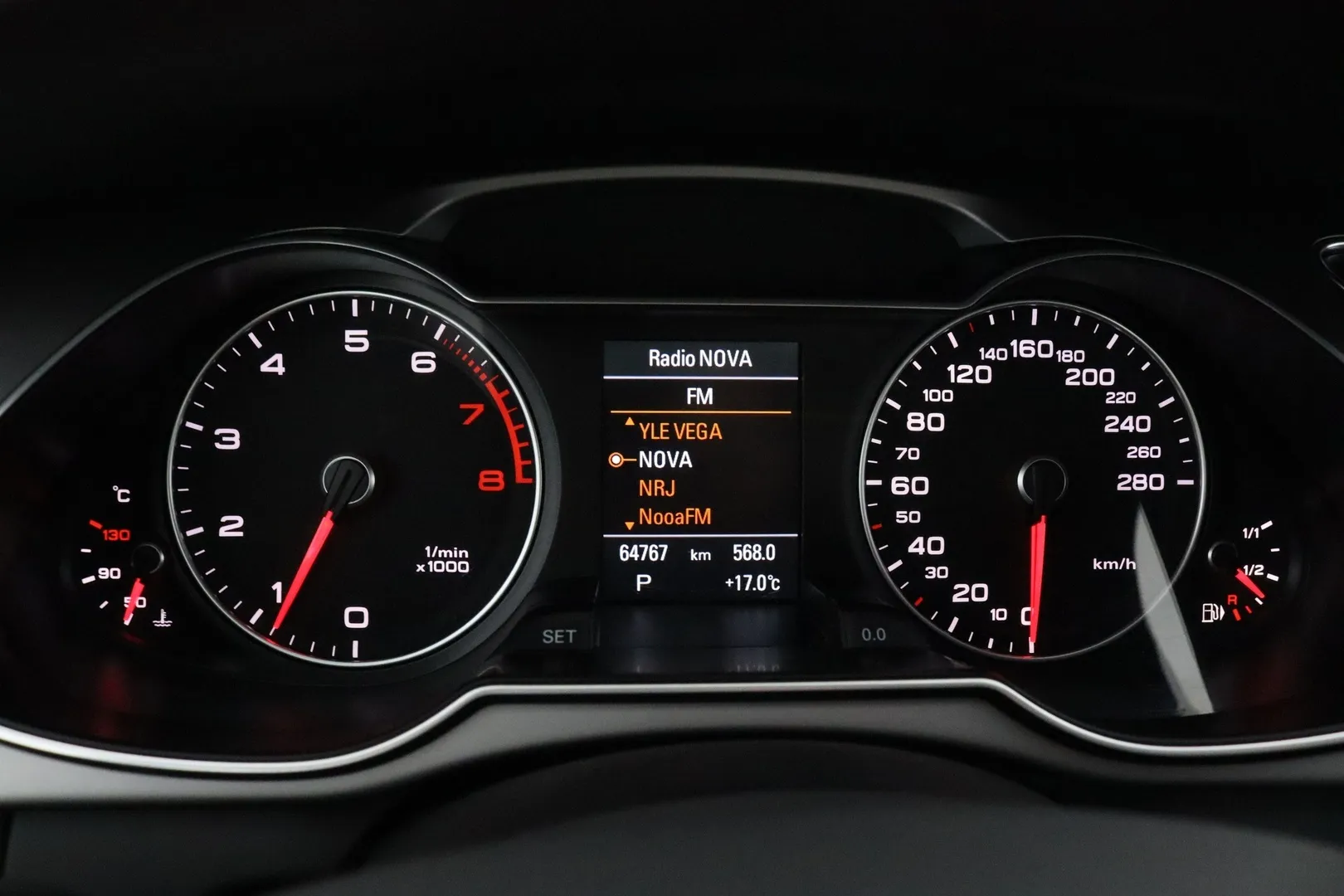 Audi A4 EMH-983 carousel image