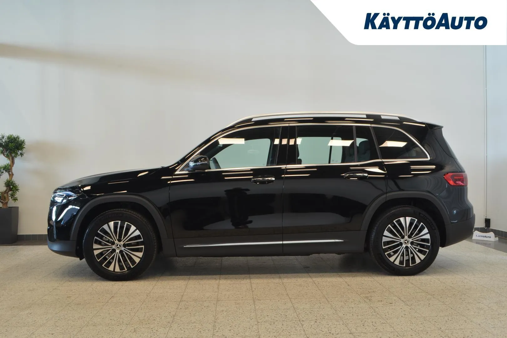 Mercedes-Benz EQB KXL-649 carousel image