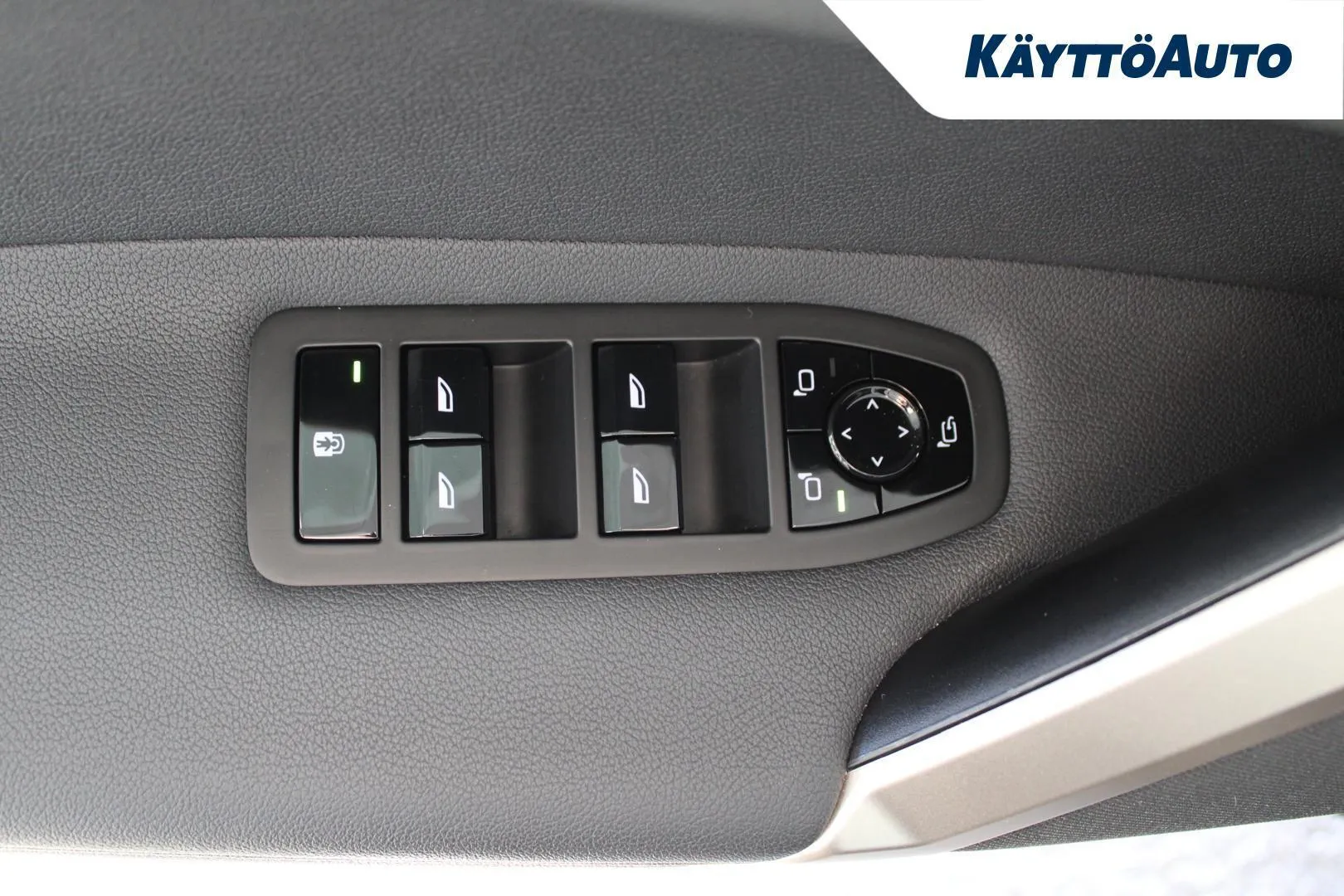 BMW iX ISJ-820 carousel image