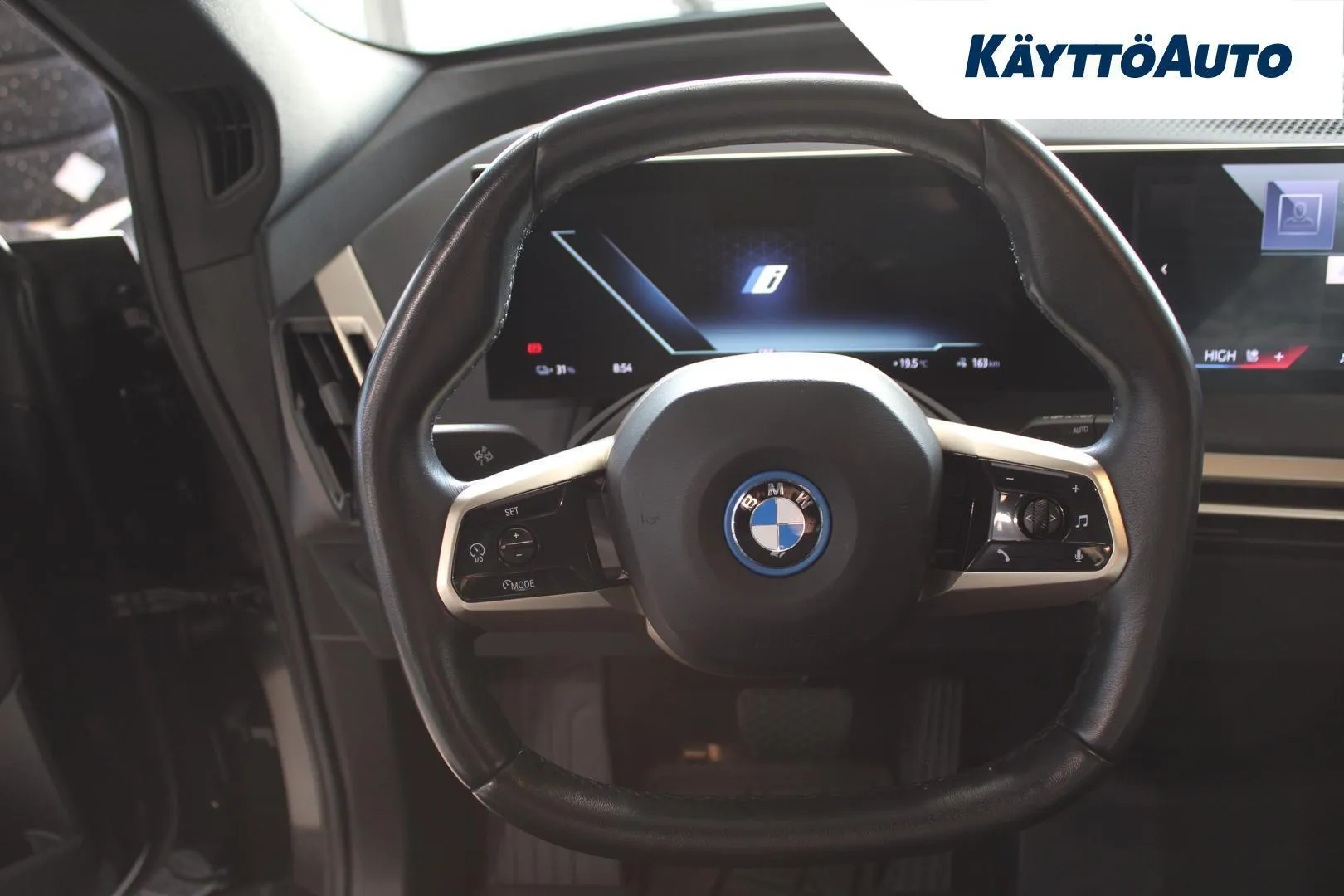 BMW iX ISJ-820 carousel image