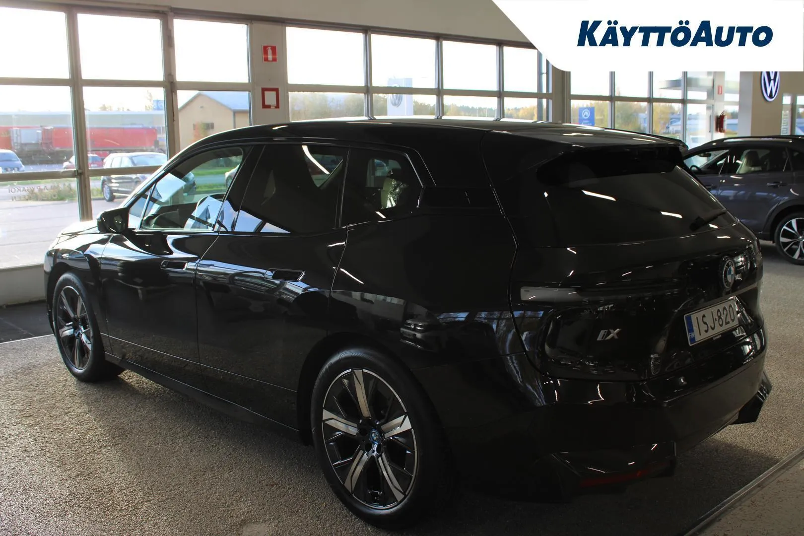 BMW iX ISJ-820 carousel image