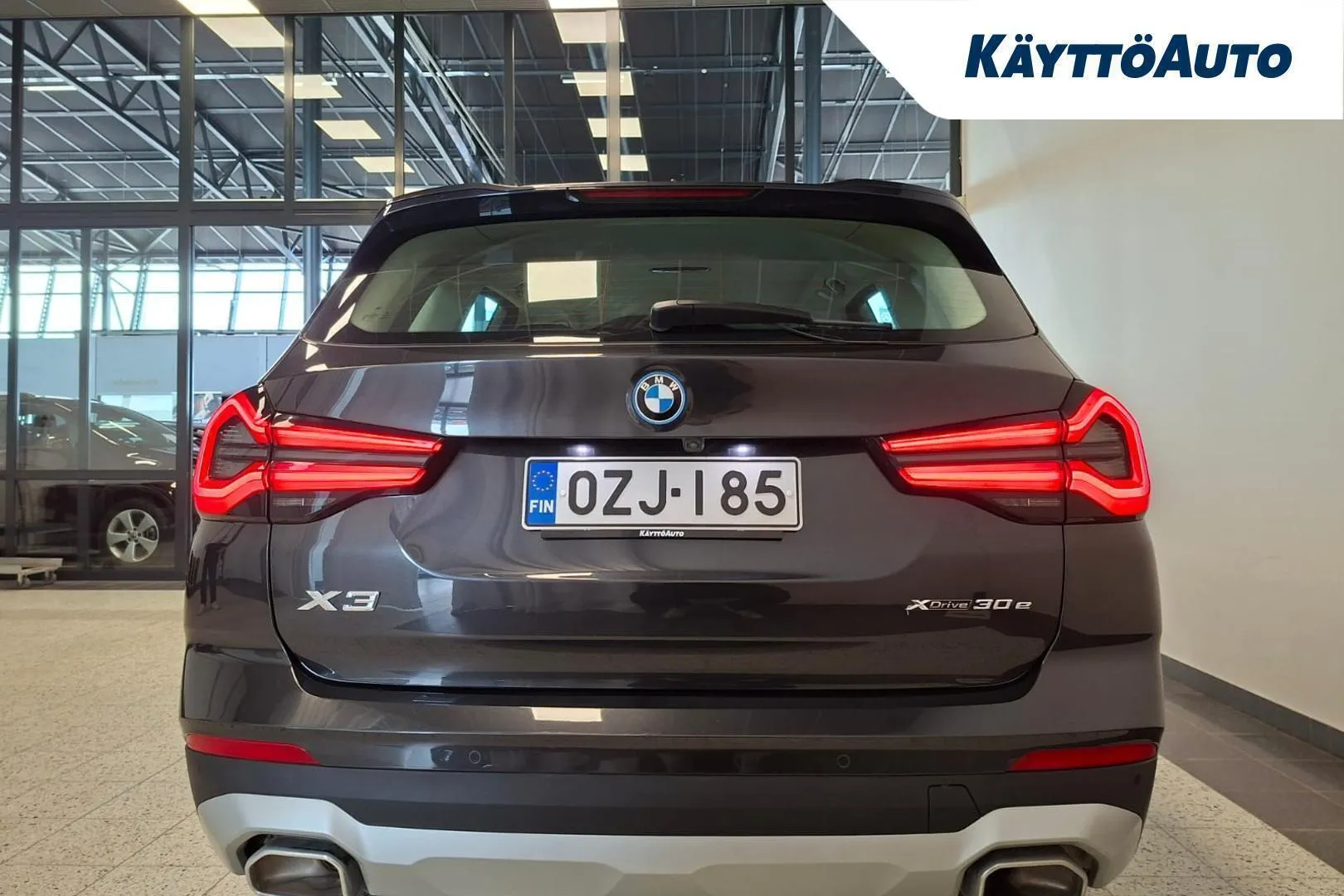 BMW X3 OZJ-185 carousel image