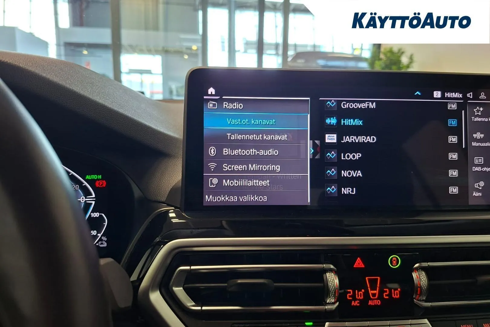 BMW X3 OZJ-185 carousel image