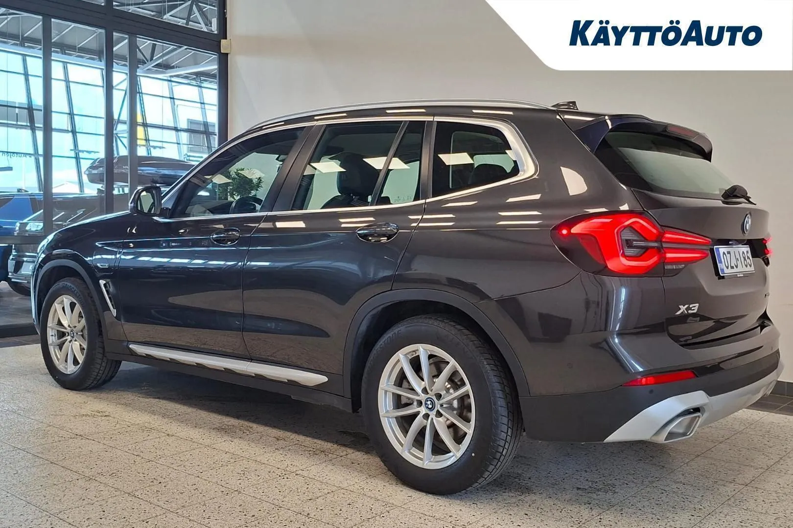 BMW X3 OZJ-185 carousel image