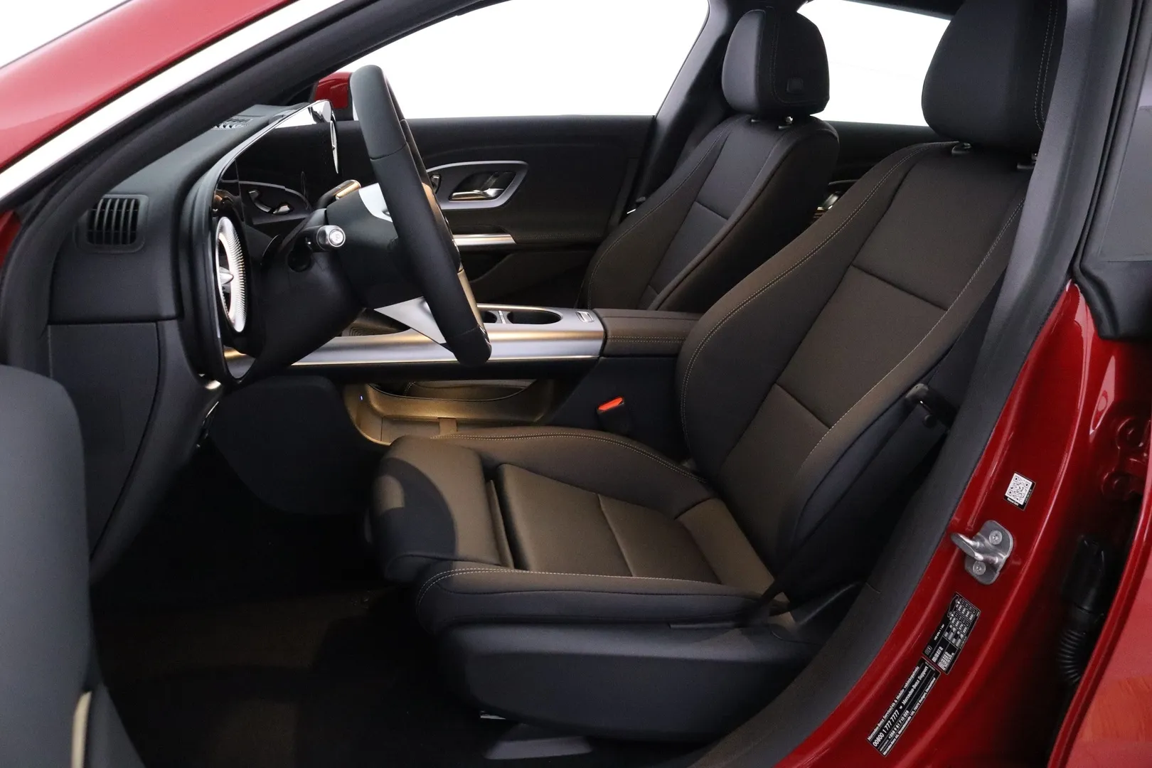 Mercedes-Benz CLA YMV-655 carousel image