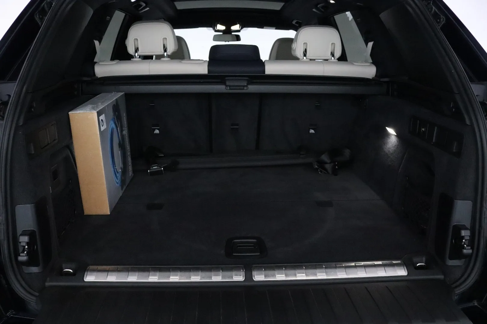 BMW X5 ZMV-609 carousel image