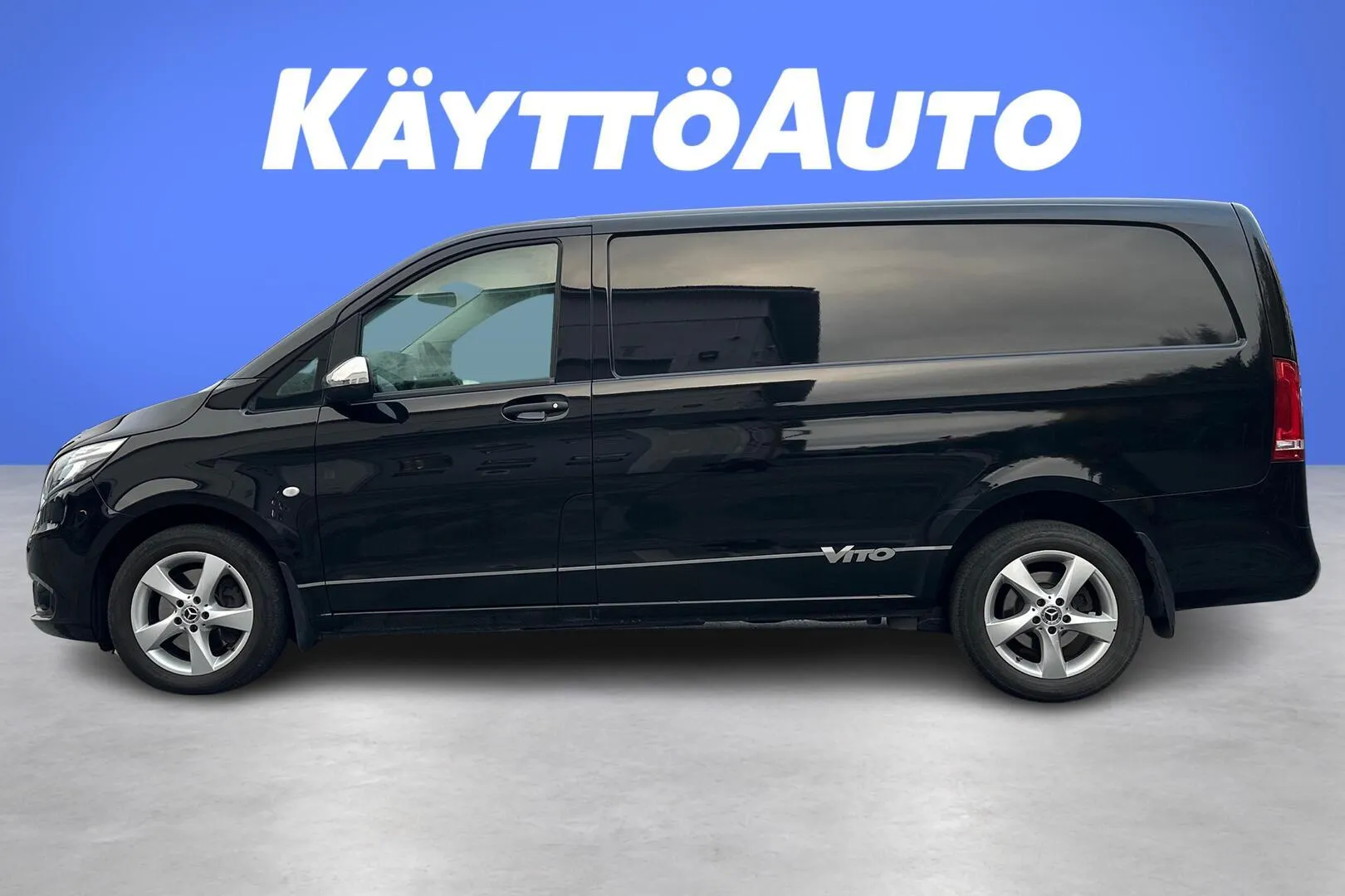 Mercedes-Benz Vito CMN-898 carousel image