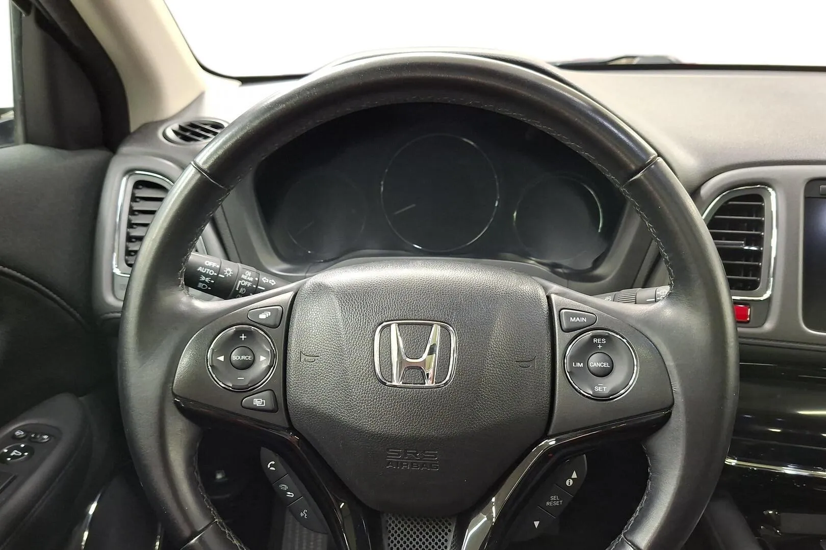 Honda HR-V MNC-695 carousel image