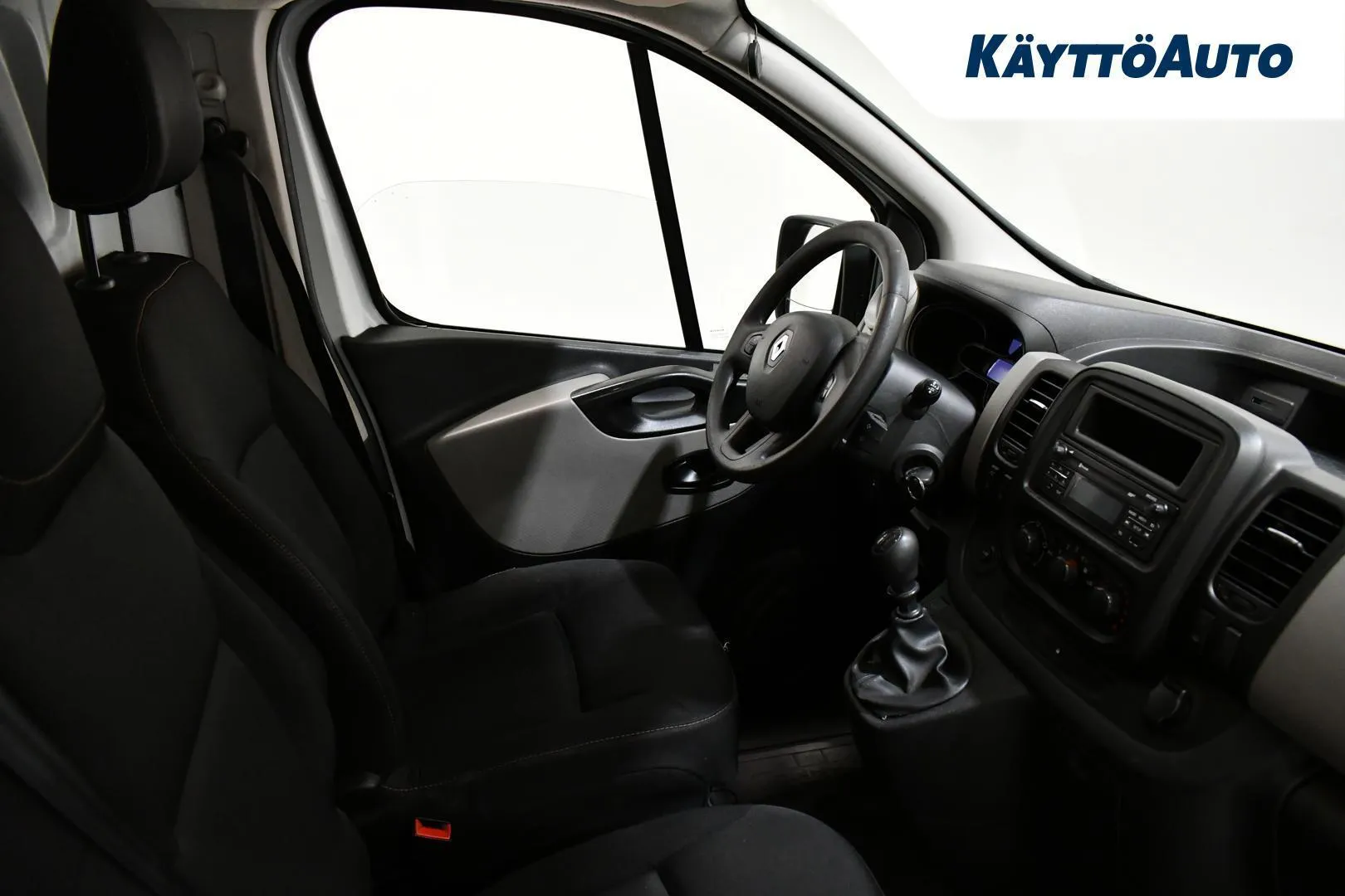 Renault Trafic CLA-366 carousel image