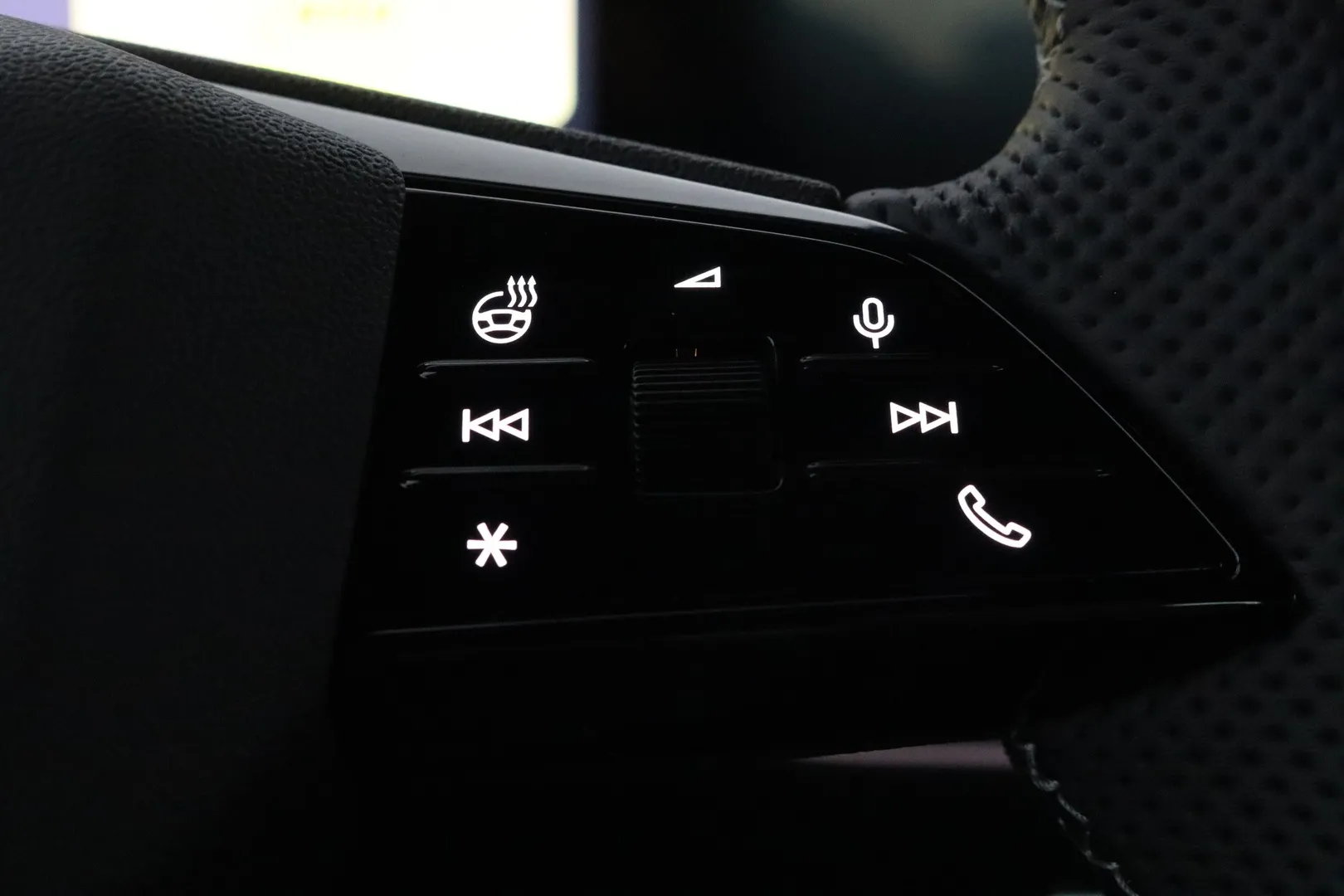Audi Q4 e-tron NOU-889 carousel image