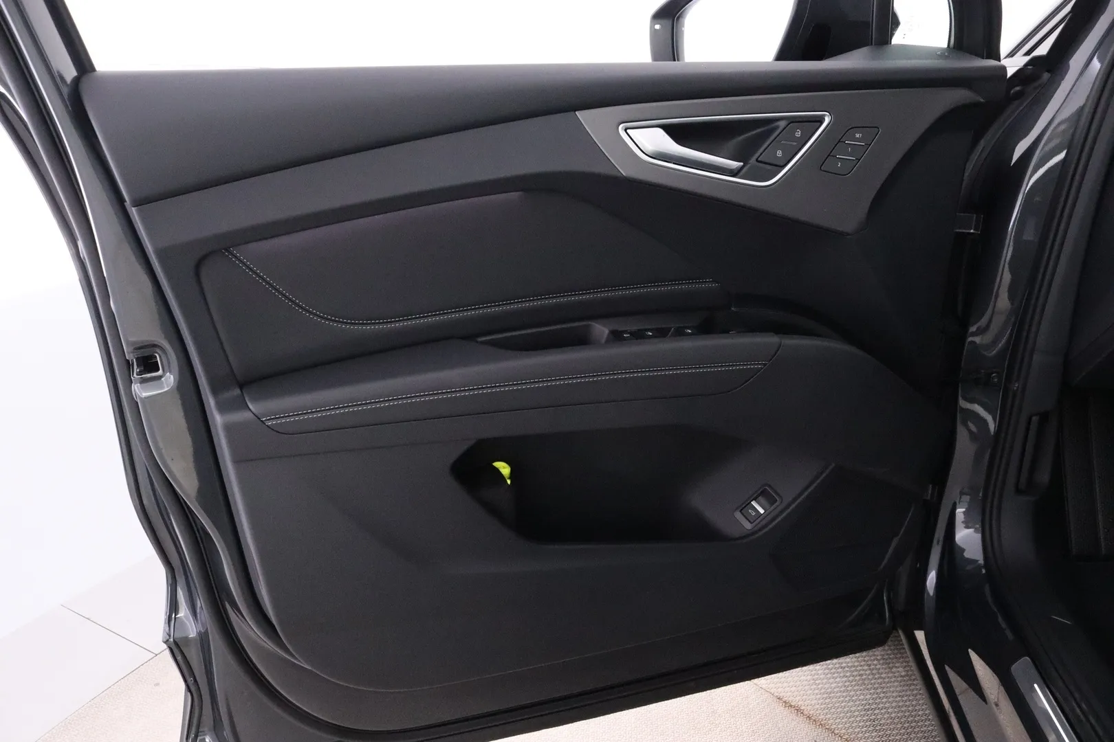 Audi Q4 e-tron NOU-889 carousel image