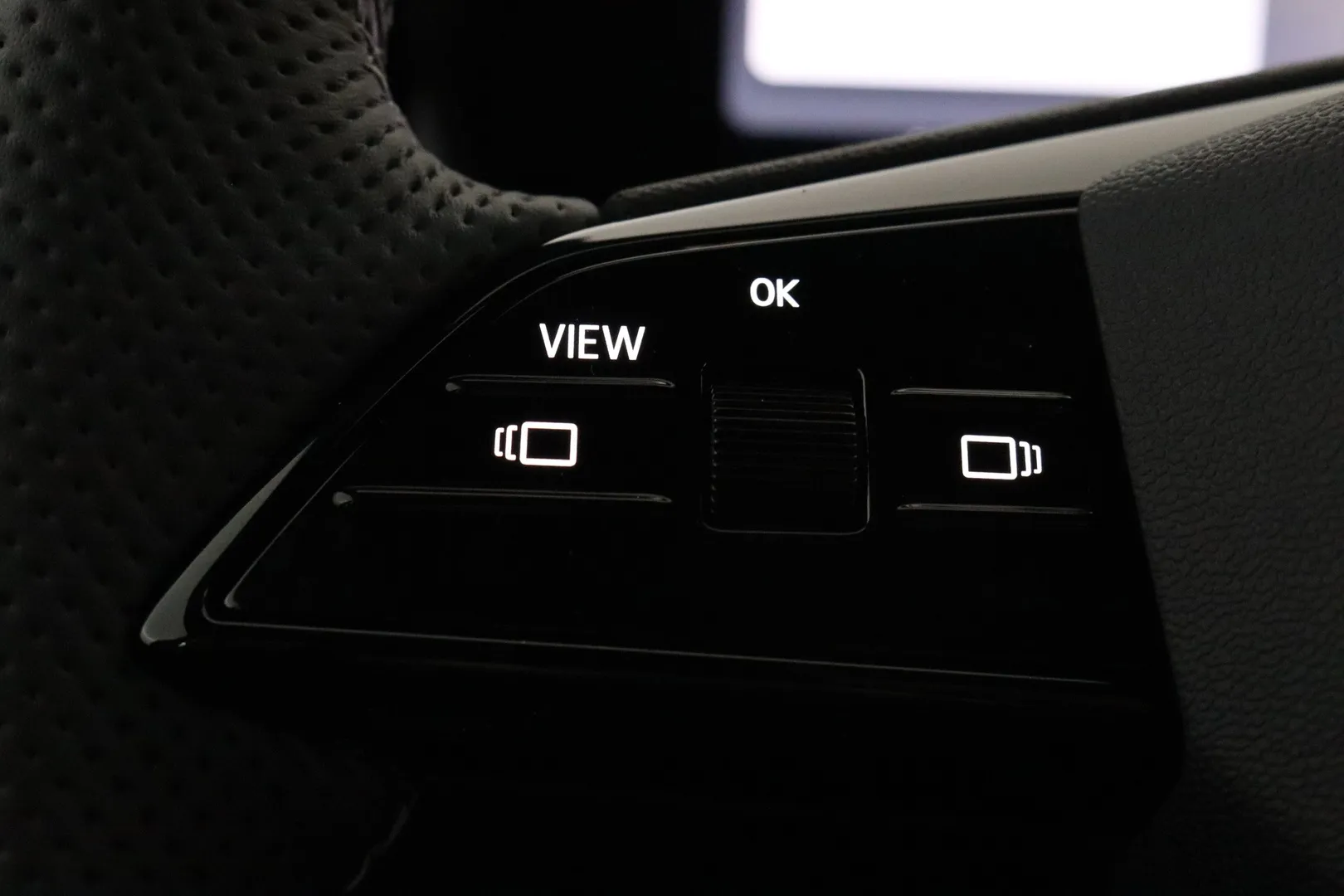 Audi Q4 e-tron NOU-889 carousel image