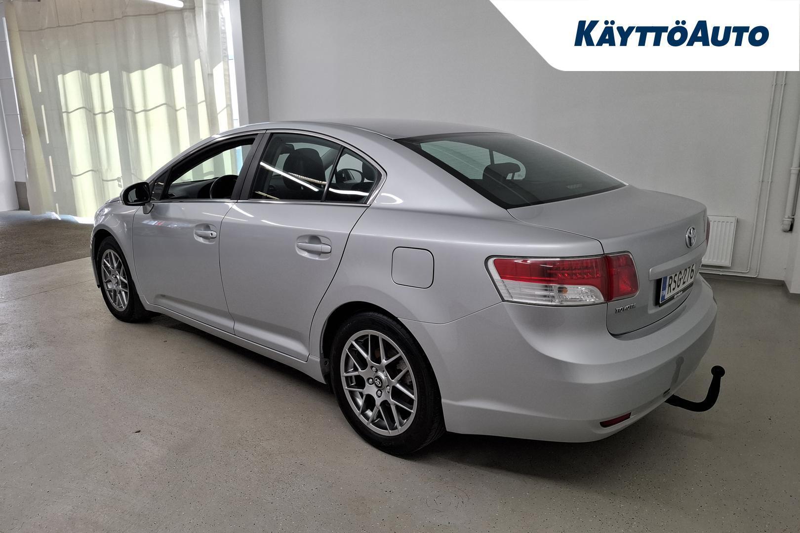 Toyota Avensis 2009, kuva 4/15