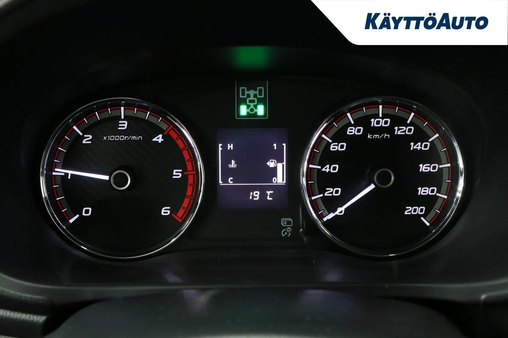 Mitsubishi L200 YLC-603 carousel image
