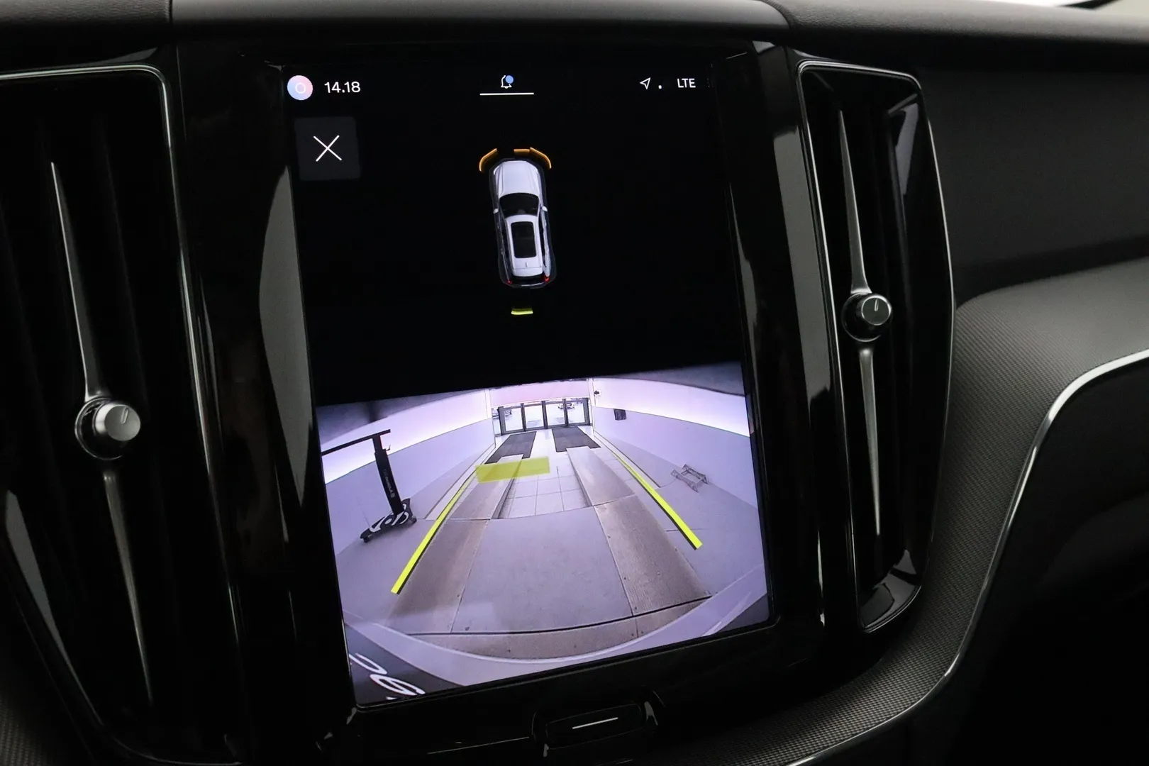 Volvo XC60 XRT-125 carousel image