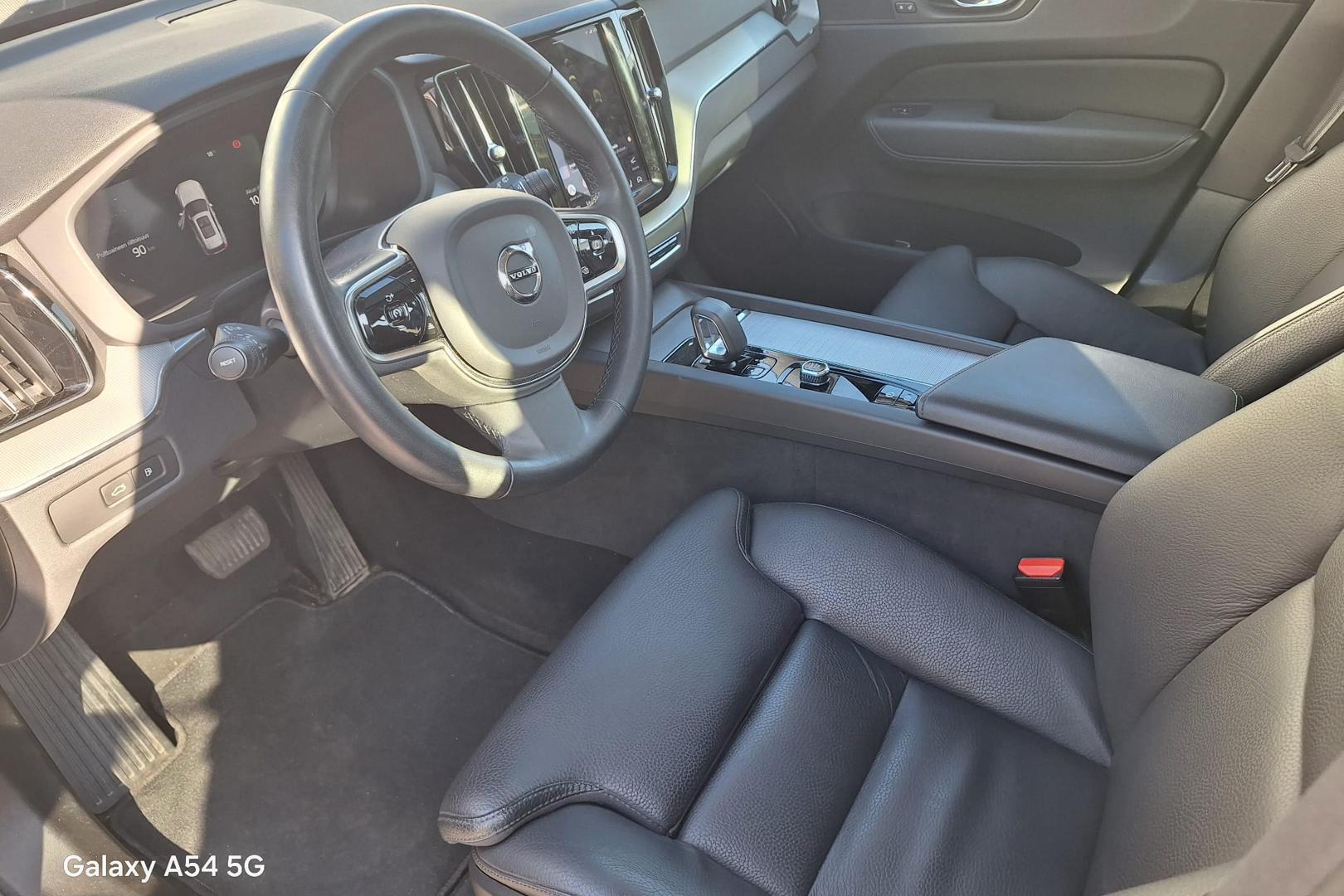 Volvo XC60 2023, kuva 7/13