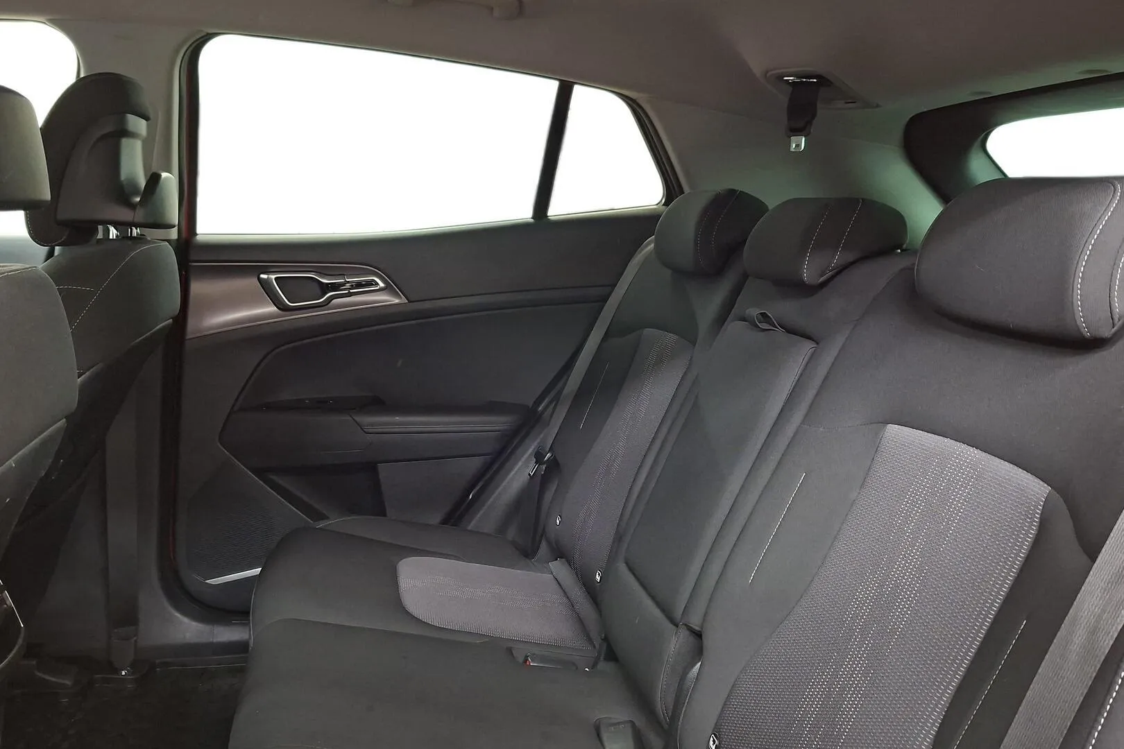 Kia Sportage XRO-641 carousel image