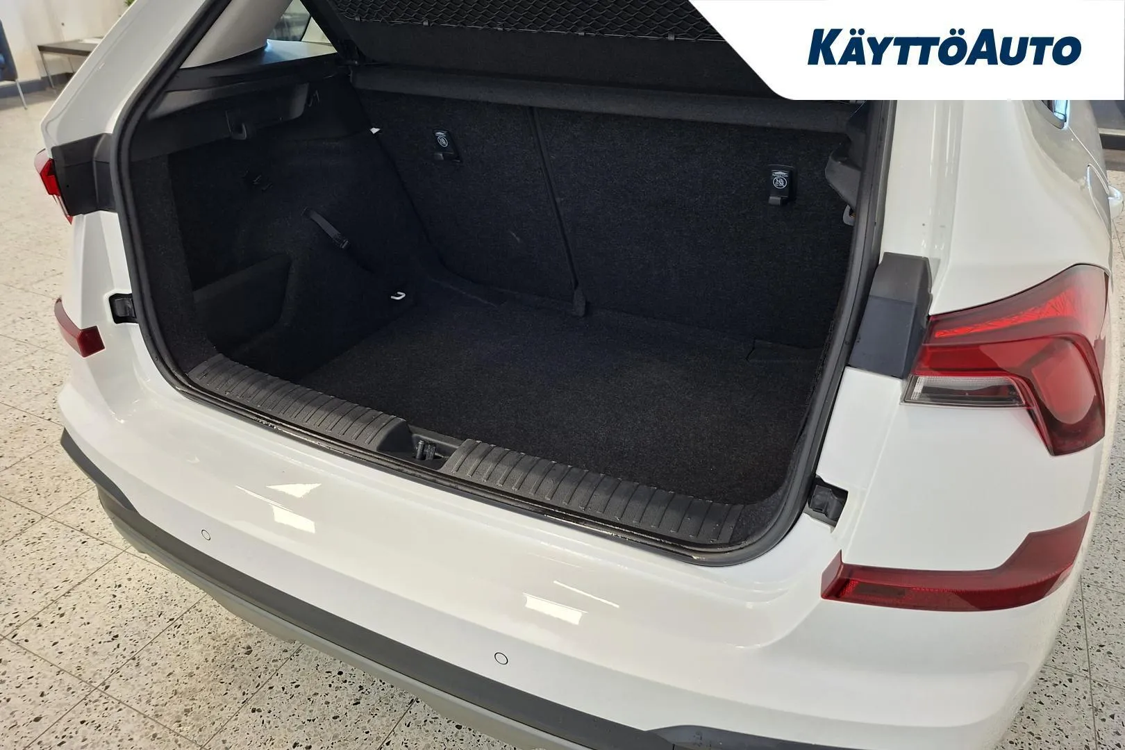 Skoda Kamiq RXH-656 carousel image