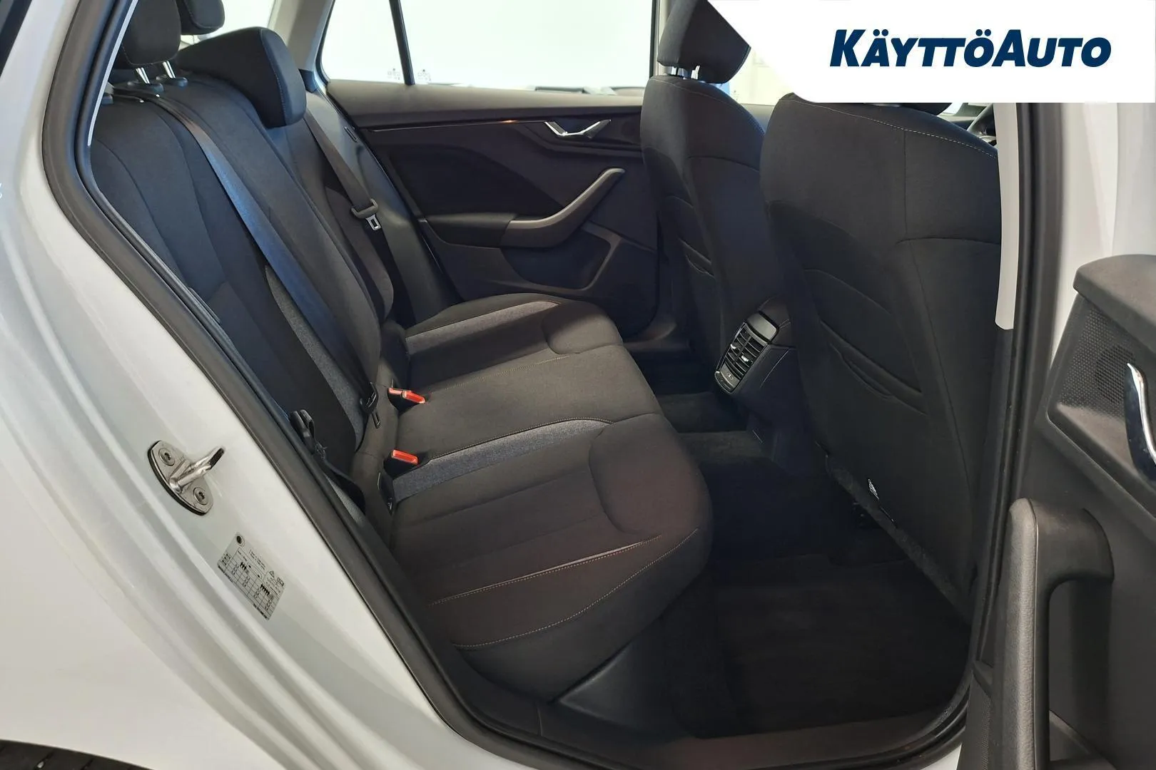 Skoda Kamiq RXH-656 carousel image