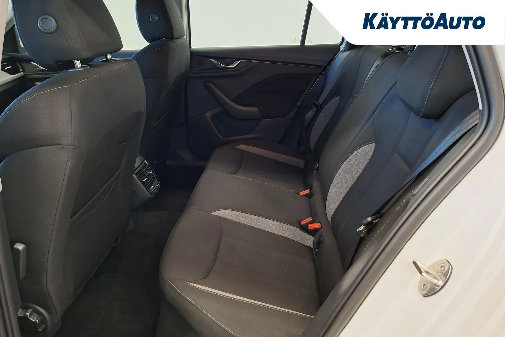 Skoda Kamiq RXH-656 carousel image