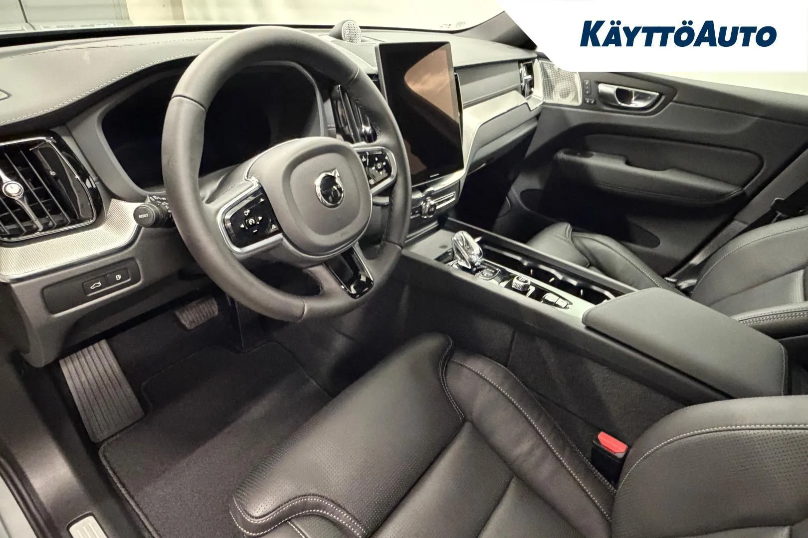 Volvo XC60 SZO-478 carousel image