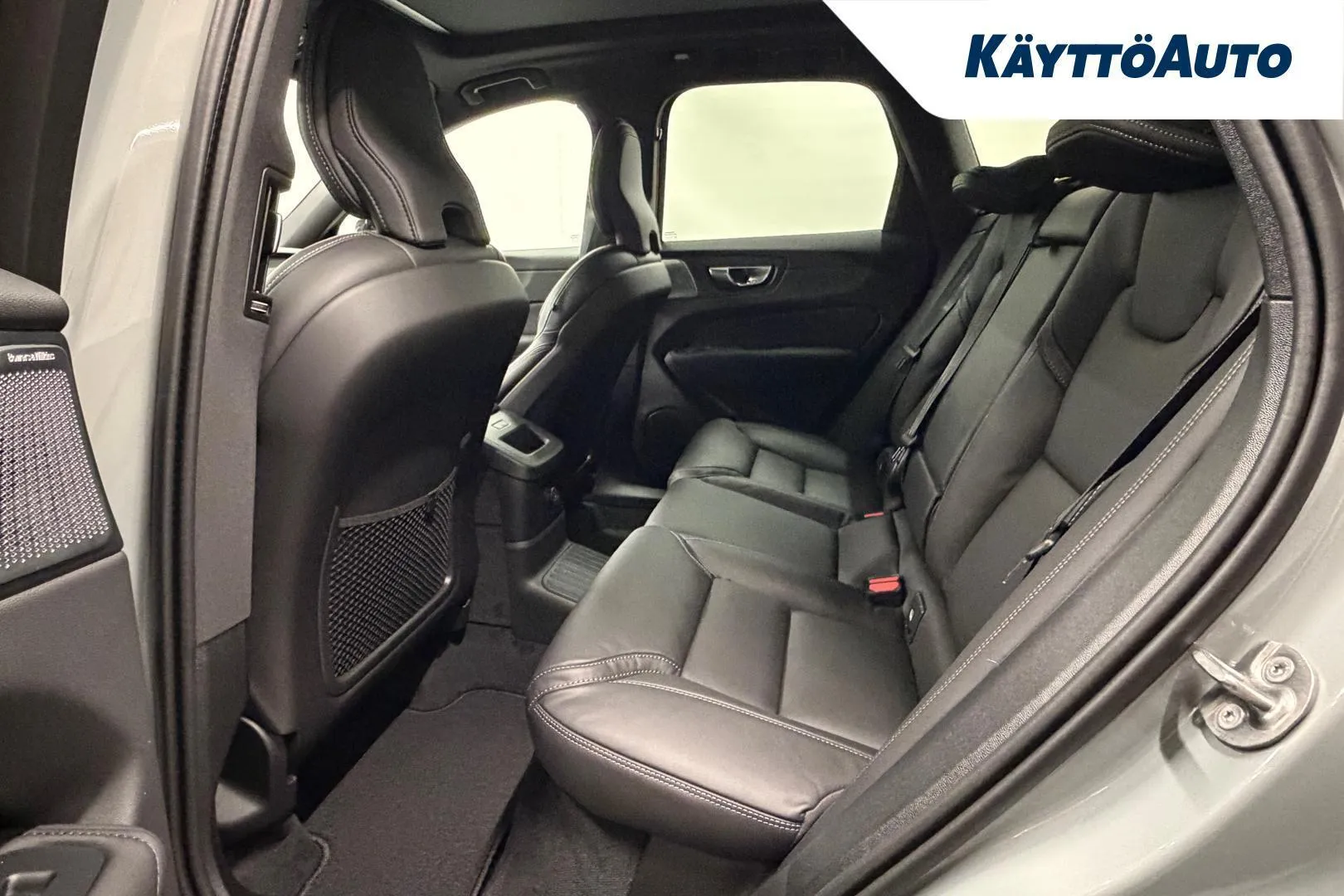Volvo XC60 SZO-478 carousel image