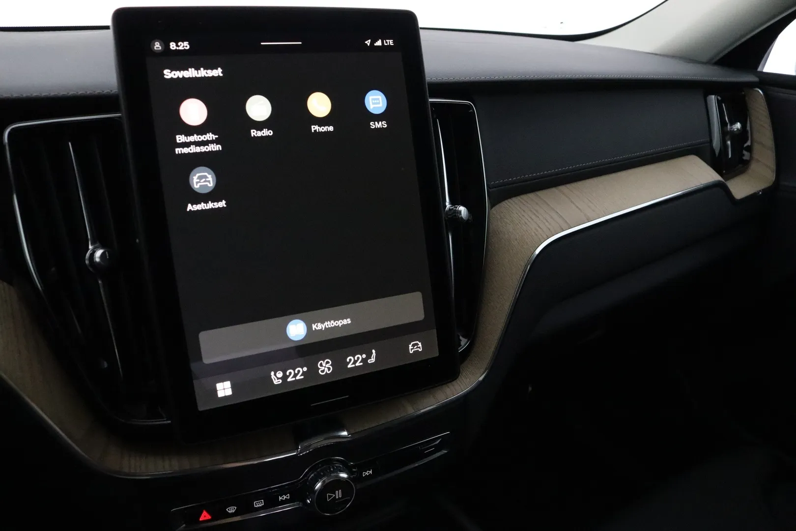 Volvo XC60 SZO-479 carousel image