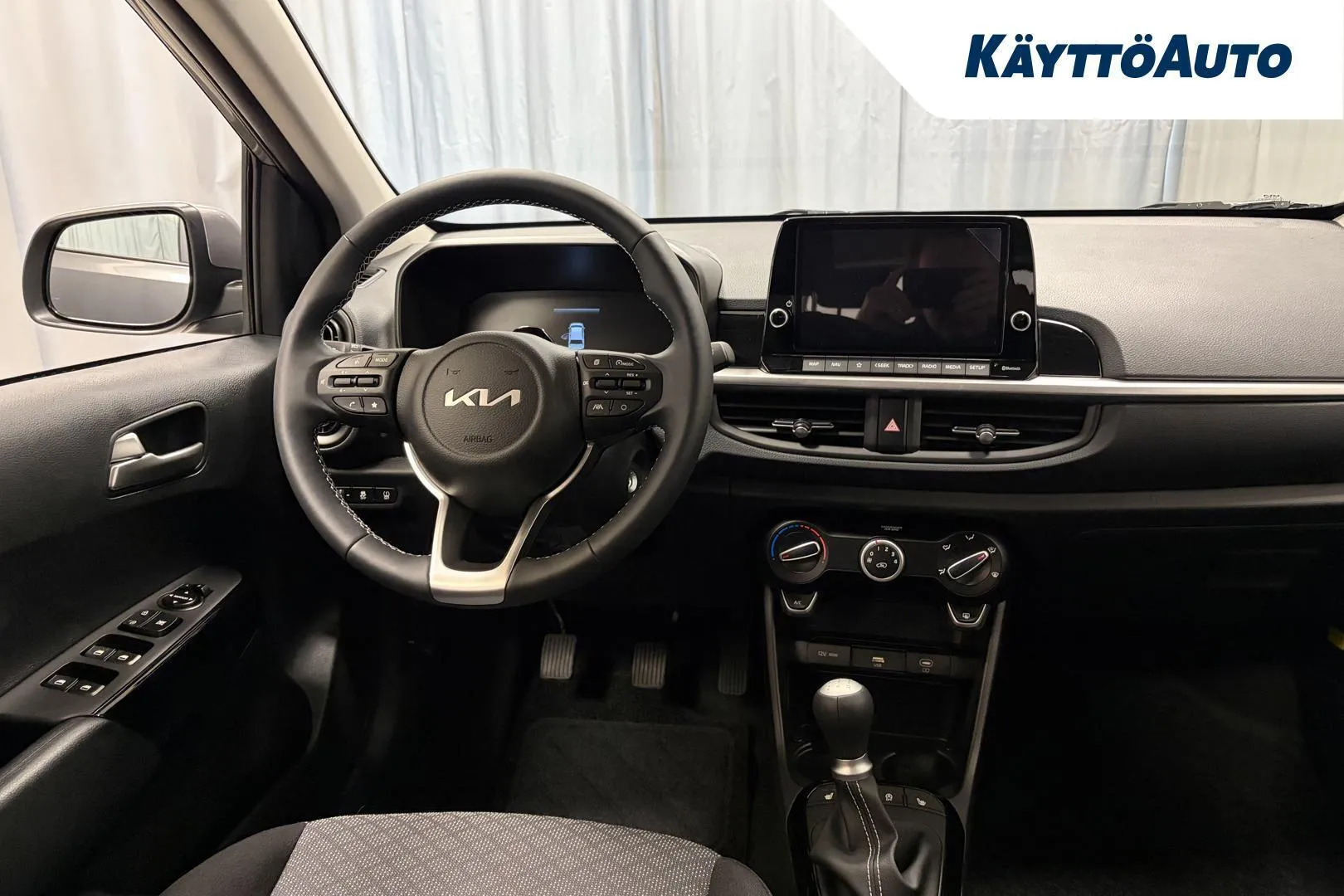 Kia Picanto ITH-641 carousel image