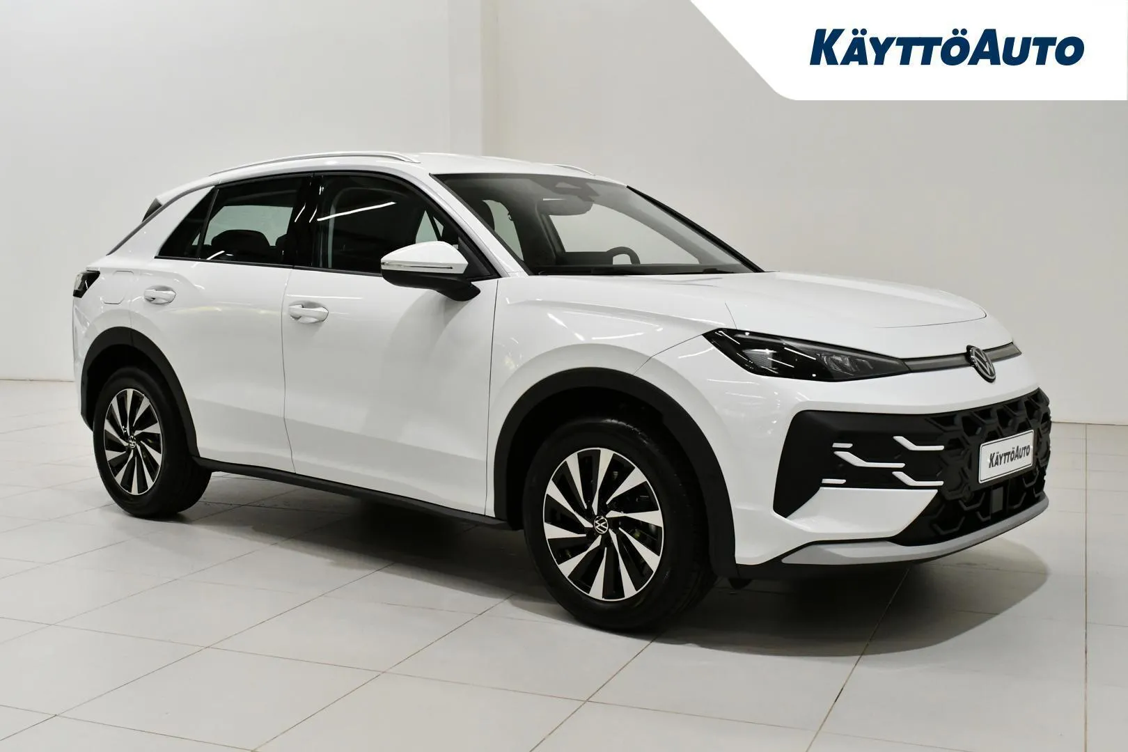 VOLKSWAGEN T-Roc SZN-848 carousel image